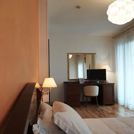 Hotel La Bulesca 호텔